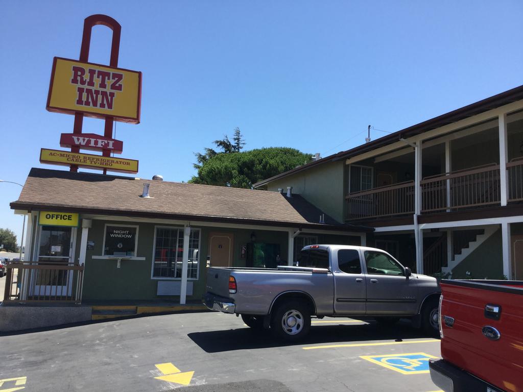 Ritz Inn San Bruno CA Exterior